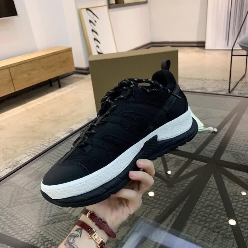 Burberry Sneakers Top Quality Black White Men 4