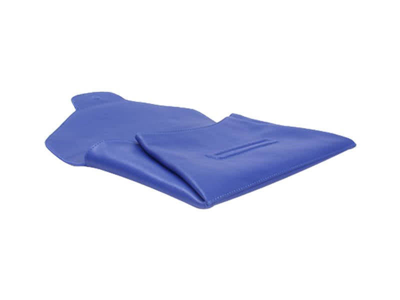 Givenchy Antigona Envelope Clutch Grained Leather Navy Blue 4