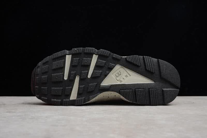 Nike Air Huarache Shoes Black/Gold Men 6