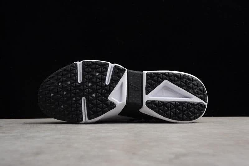 Nike Air Huarache Drift BR Men White Black Shoes 5