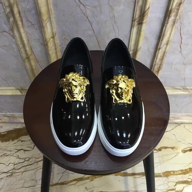 Versace New Loafers Cowhide Wear-resistant Gold Medusa Bright Black Men 2