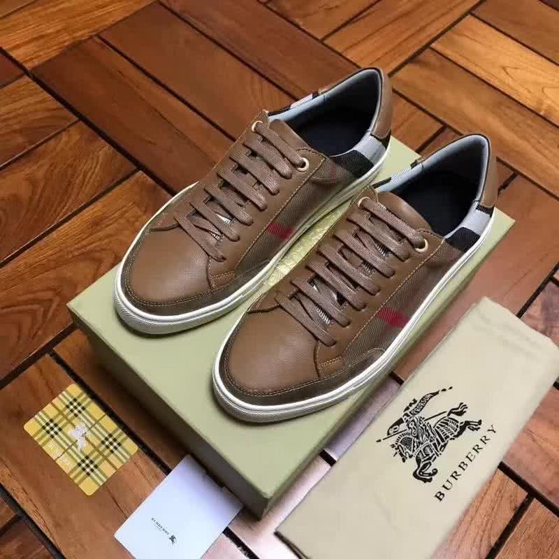 Burberry Fashion Comfortable Shoes Cowhide Yellow Brown Men 1