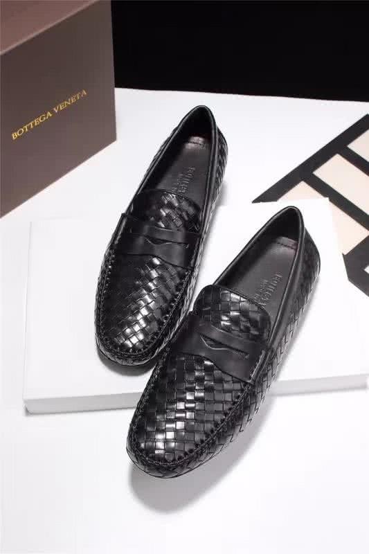 Bottega Veneta New Fashion Loafers Cowhide Woven Black Men 1