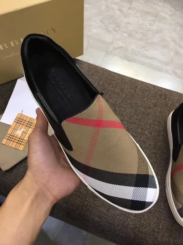 Burberry Fashion Comfortable Shoes Cowhide Black And Yellow Men 4