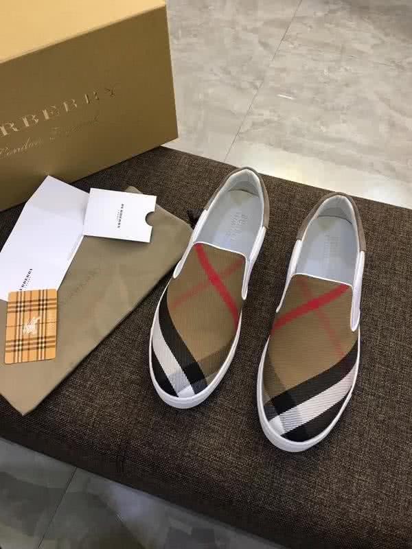 Burberry Fashion Comfortable Shoes Cowhide Yellow And White Men 1