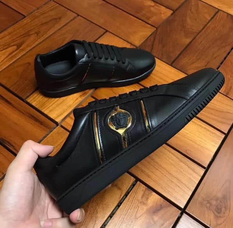 Versace Low-top Casual Shoes Cowhide Black And Gold Men 2