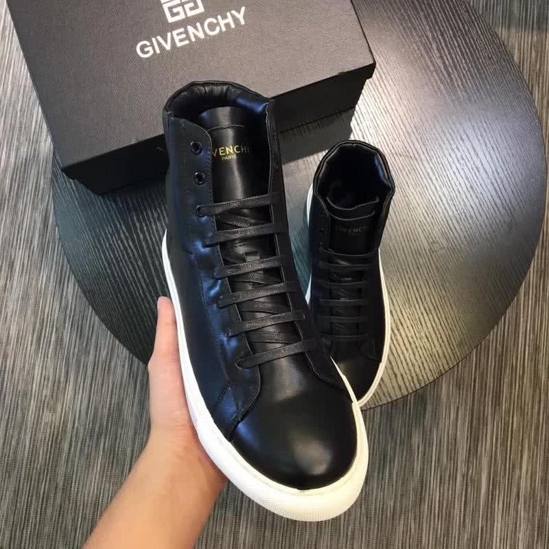 Givenchy Sneakers High Top Black And White Men 3