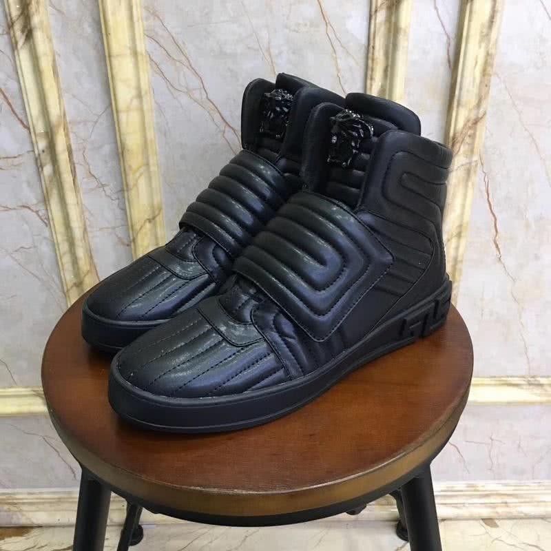 Versace Classic Style Cowhide Casual Shoes Black Men 3