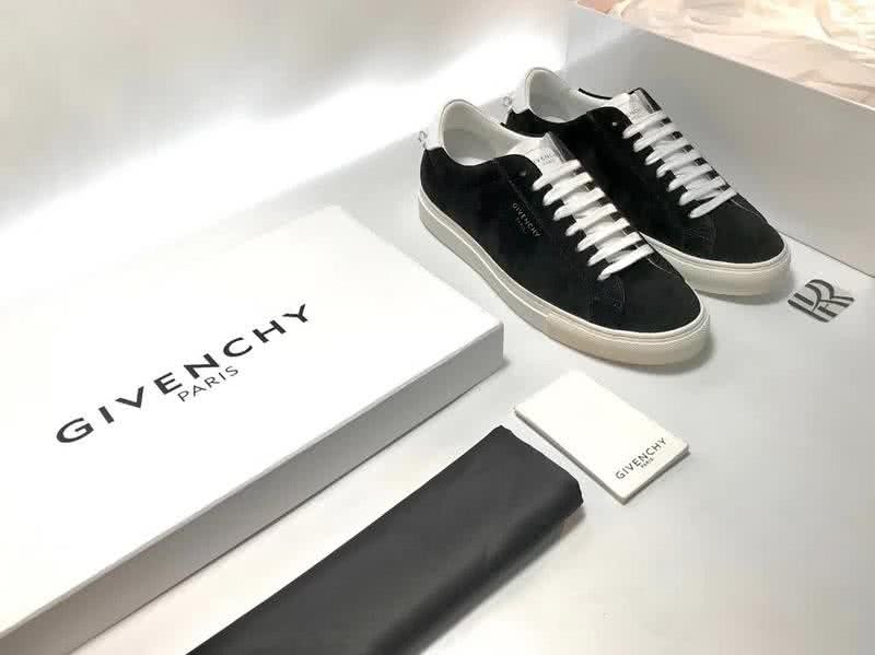 Givenchy Sneakers Black Upper White Shoelaces And Sole Men 1