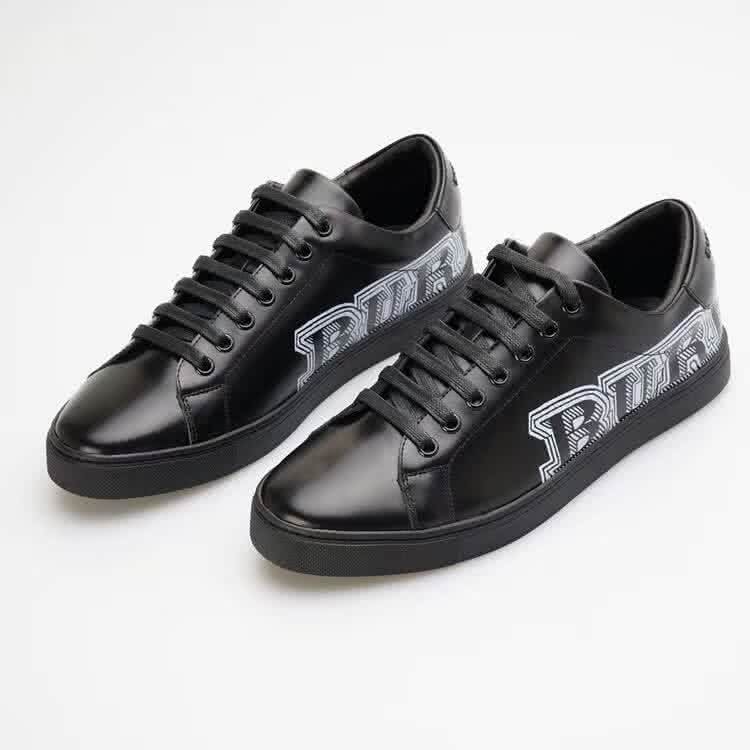 Burberry Fashion Comfortable Shoes Cowhide Black Men 1