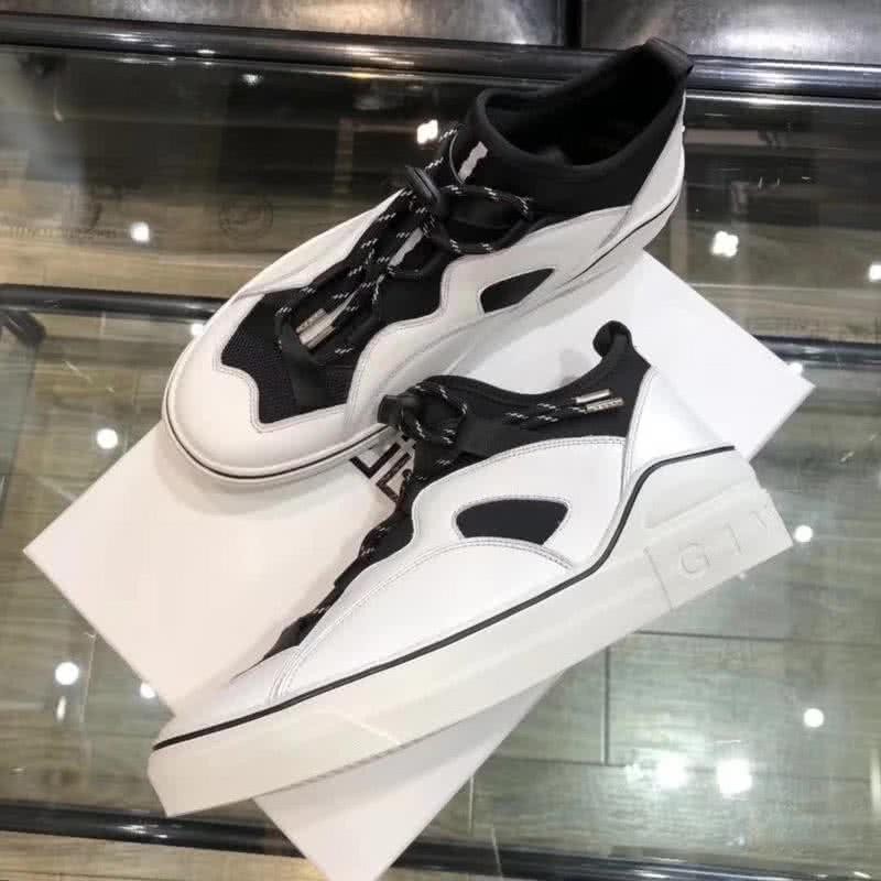 Givenchy Sneakers White And Black Upper Men 3