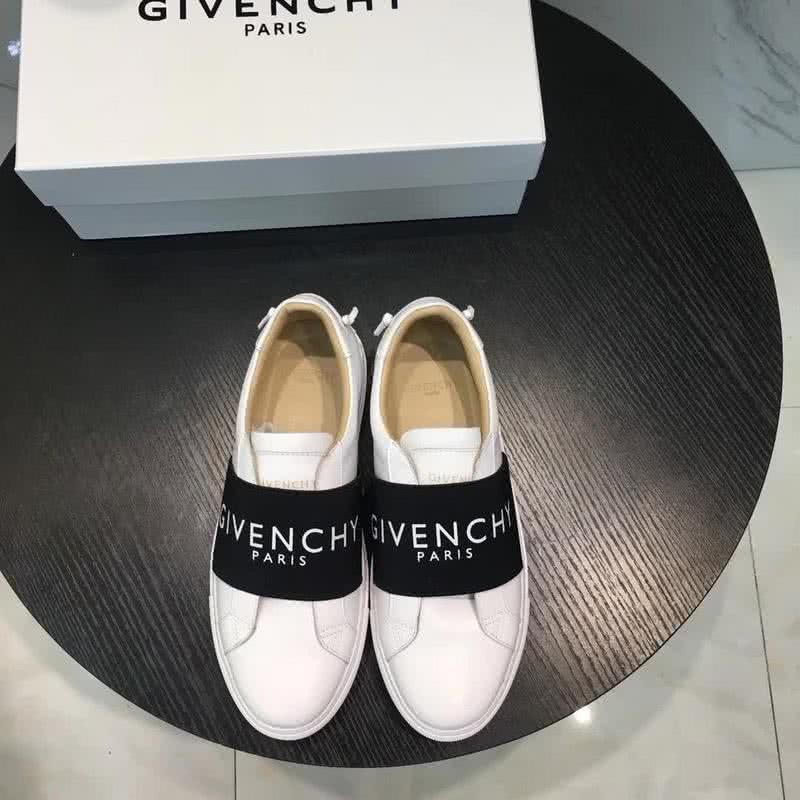 Givenchy Sneakers White Letters White And Black Men 2