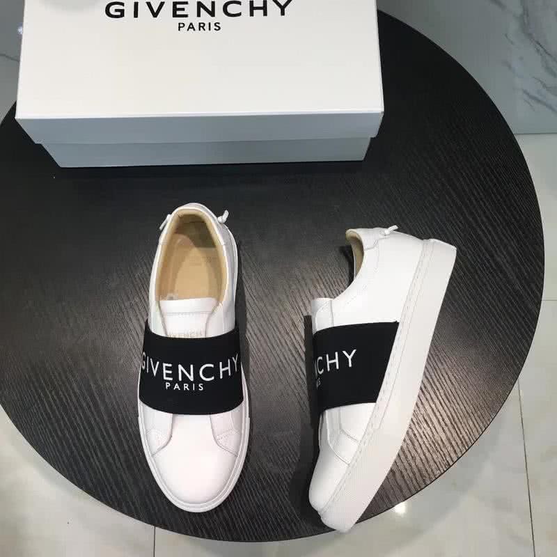 Givenchy Sneakers White Letters White And Black Men 1