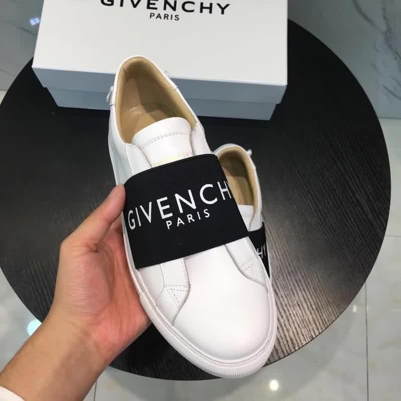 Givenchy Sneakers White Letters White And Black Men 3