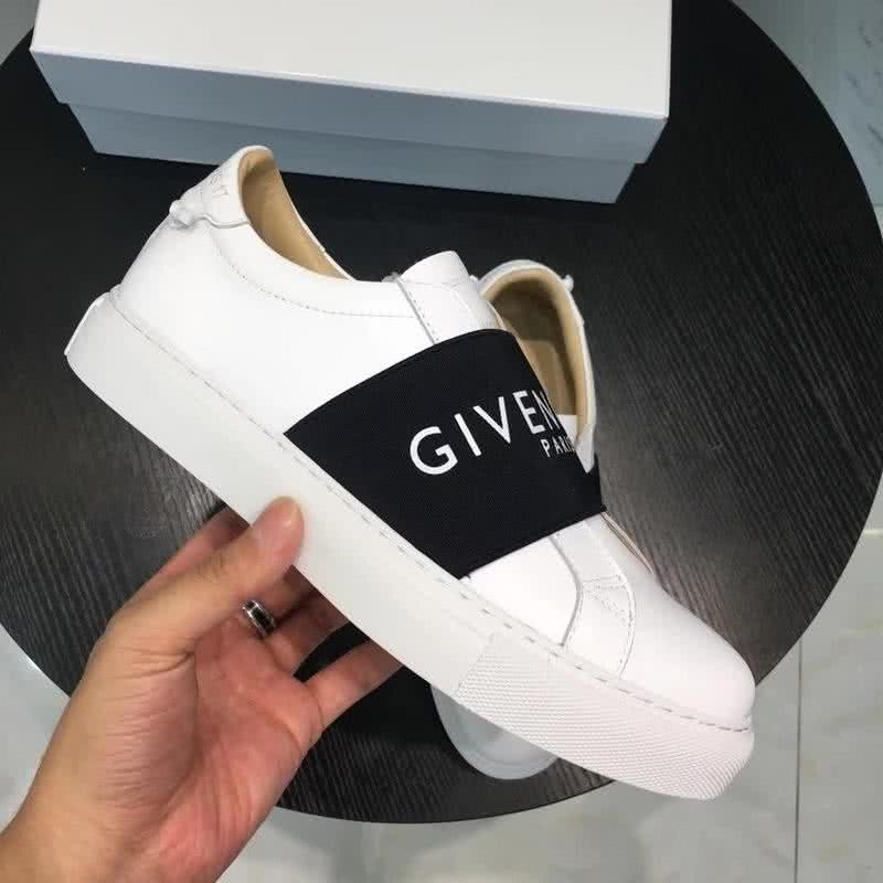 Givenchy Sneakers White Letters White And Black Men 4