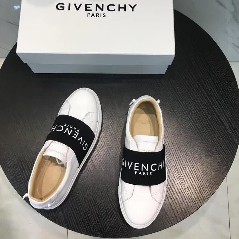 Givenchy Sneakers White Letters White And Black Men 9