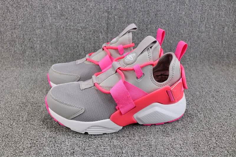 Nike Air Huarache City Low  Women Grey Pink Shoes 9