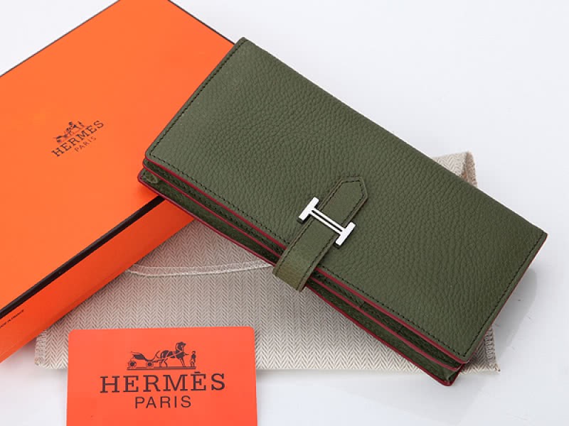 Hermes Dogon Togo Original Calfskin Bearn Japonaise Bi-Fold Wallet Olive 1