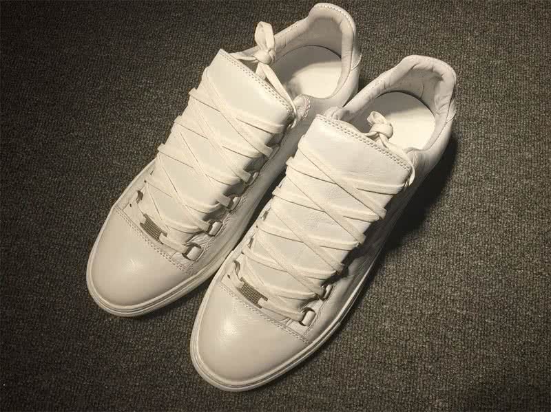 Balenciaga Classic Sneakers White With Number 3