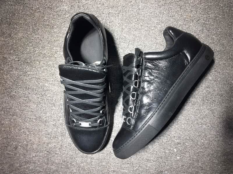 Balenciaga Classic Low Sneakers Black 1