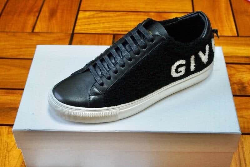 Givenchy Sneakers White Letters Black Upper White Sole Men 4