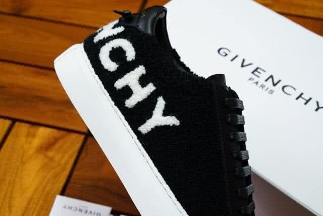 Givenchy Sneakers White Letters Black Upper White Sole Men 6