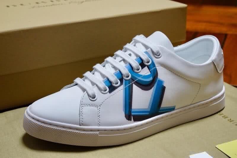 Burberry Fashion Comfortable Sneakers Cowhide Blue And White Women/Men 4