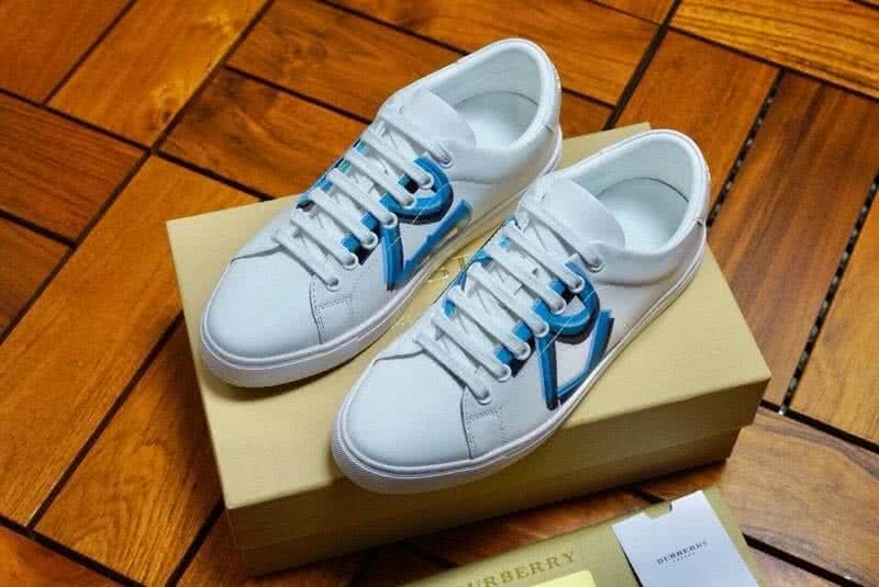 Burberry Fashion Comfortable Sneakers Cowhide Blue And White Women/Men 1