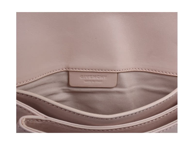 Givenchy Antigona Envelope Clutch Grained Leather Cream 4