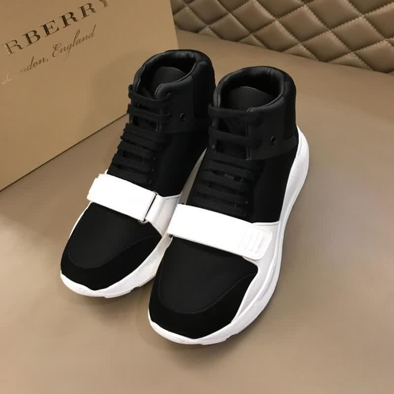 Burberry Fashion Comfortable Sneakers Cowhide White And Black Men 2