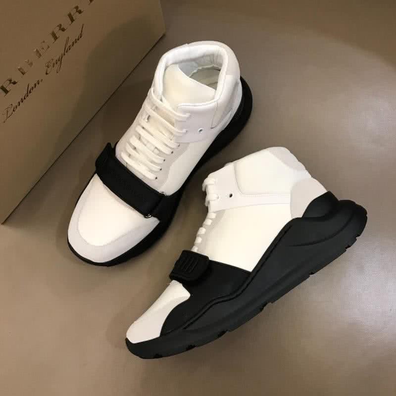 Burberry Fashion Comfortable Sneakers Cowhide White And Black Men 1