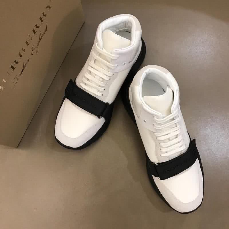 Burberry Fashion Comfortable Sneakers Cowhide White And Black Men 2