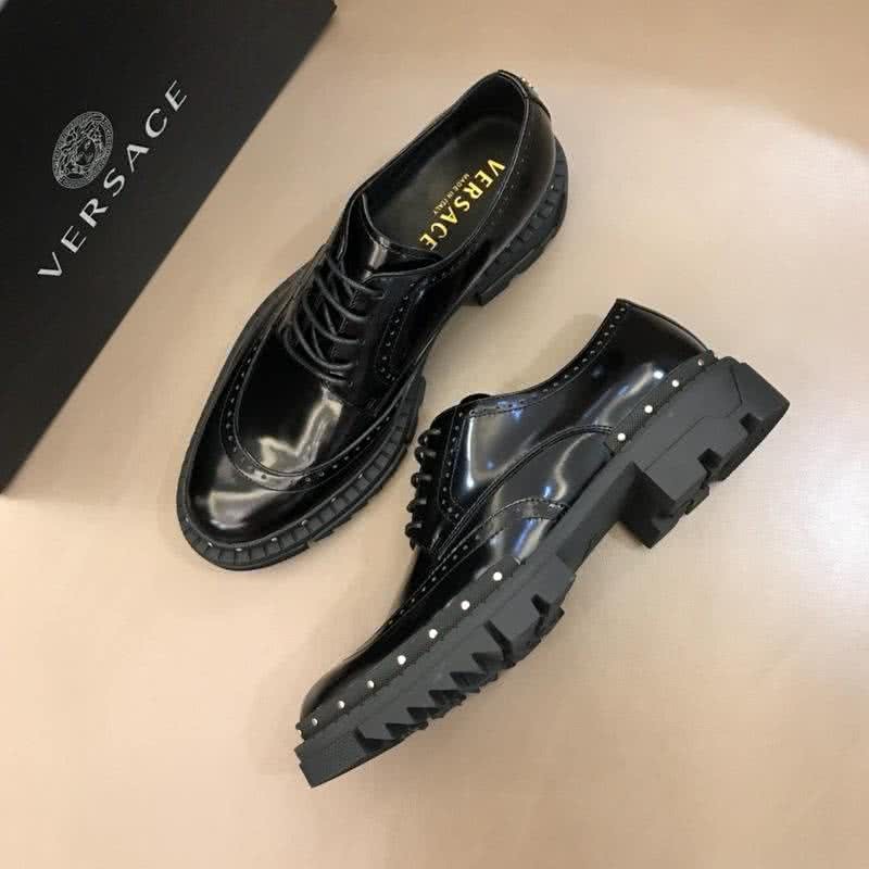 Versace Classic Loafers Cowhide Pattern Rivet Light Black Men 1