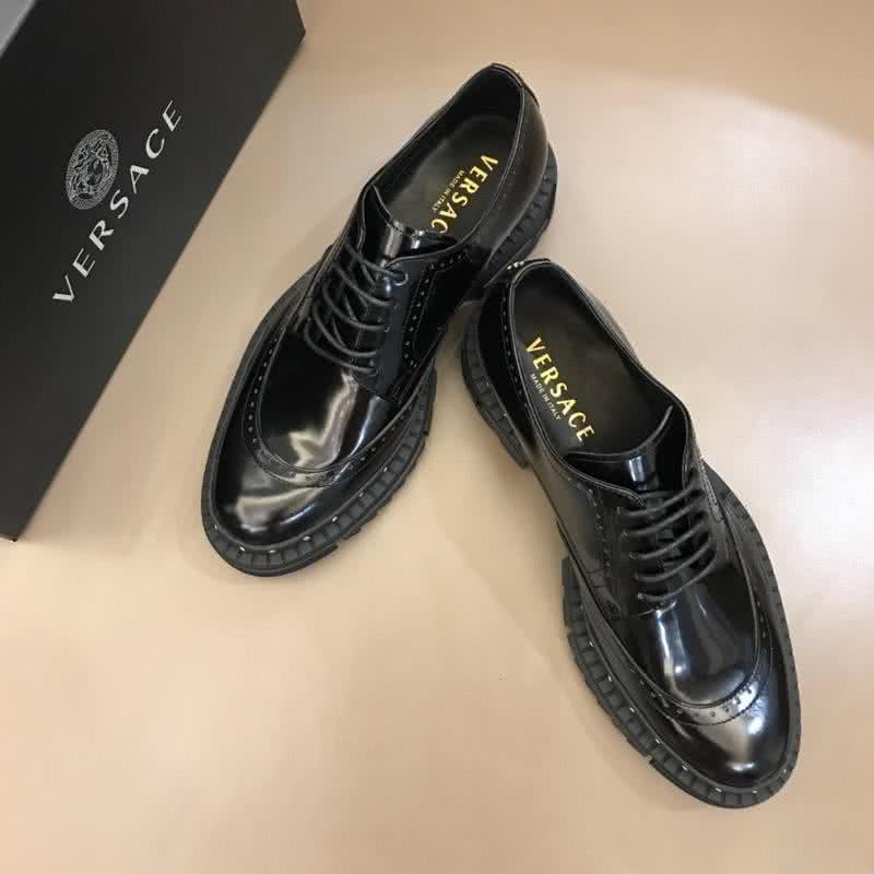 Versace Classic Loafers Cowhide Pattern Rivet Light Black Men 3