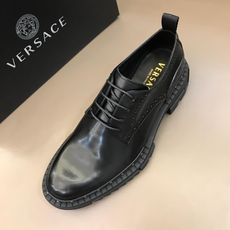 Versace Classic Style Loafers Cowhide Pattern Rivet Black Men 5