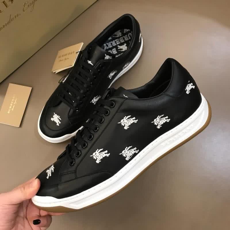 Burberry Fashion Comfortable Sneakers Cowhide Black And White Men 1