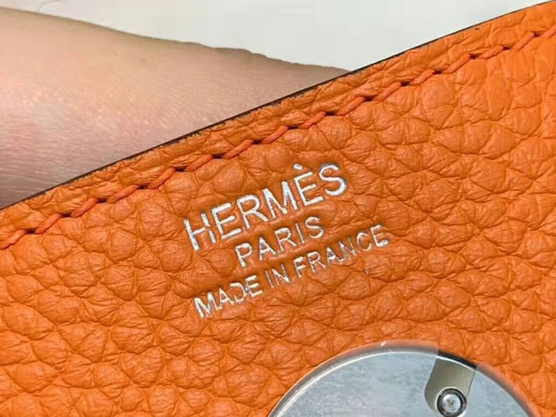 Hermes Mini Lindy Taurillon Clemence 20 Gold Hardware Orange 3