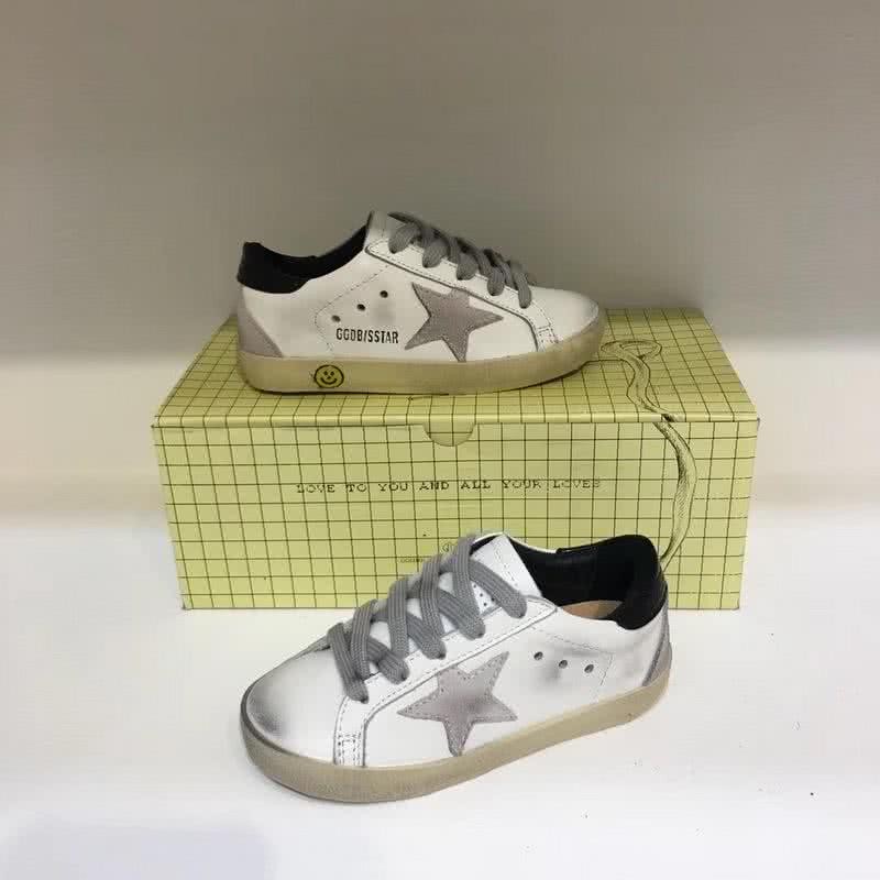 Golden Goose∕GGDB Kids Superstar Sneaker Antique style White and Grey 3