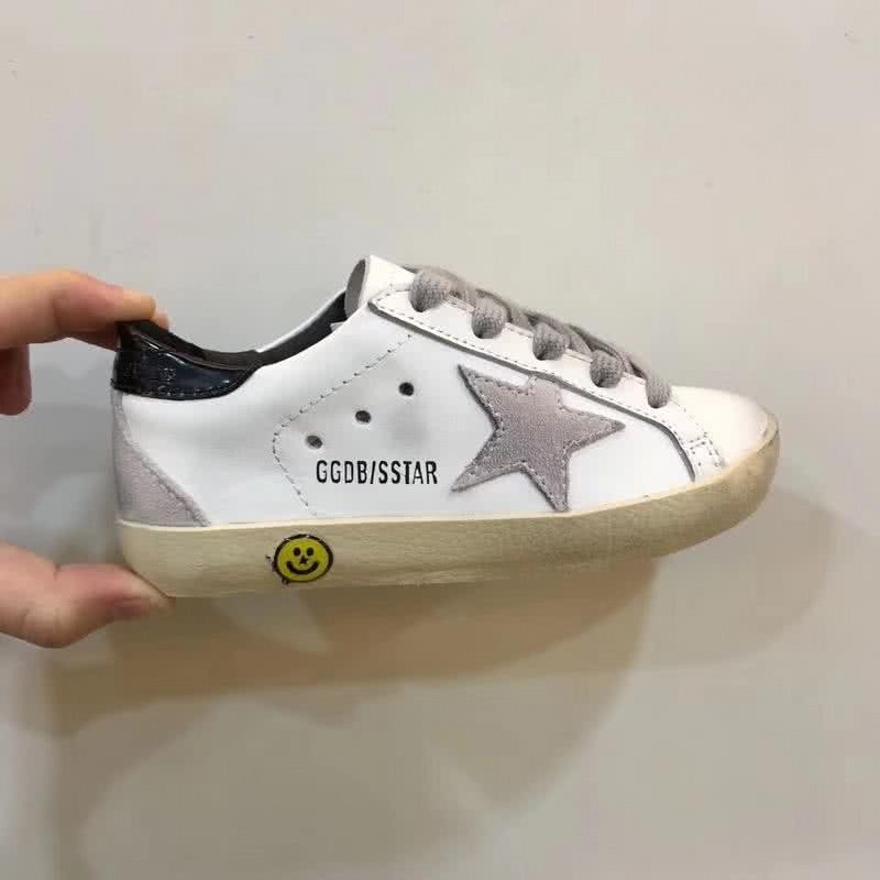 Golden Goose∕GGDB Kids Superstar Sneaker Antique style White and Grey 1