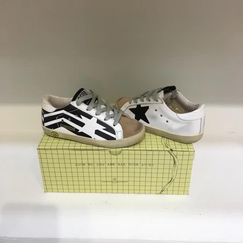 Golden Goose∕GGDB Kids Superstar Sneaker Antique style White and Black 2