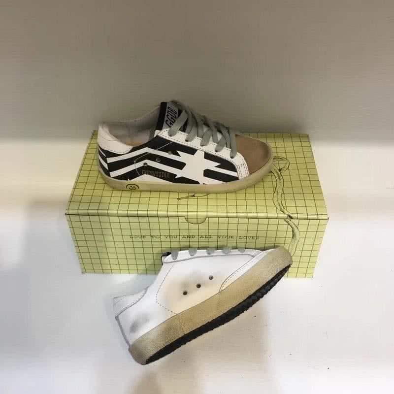 Golden Goose∕GGDB Kids Superstar Sneaker Antique style White and Black 4