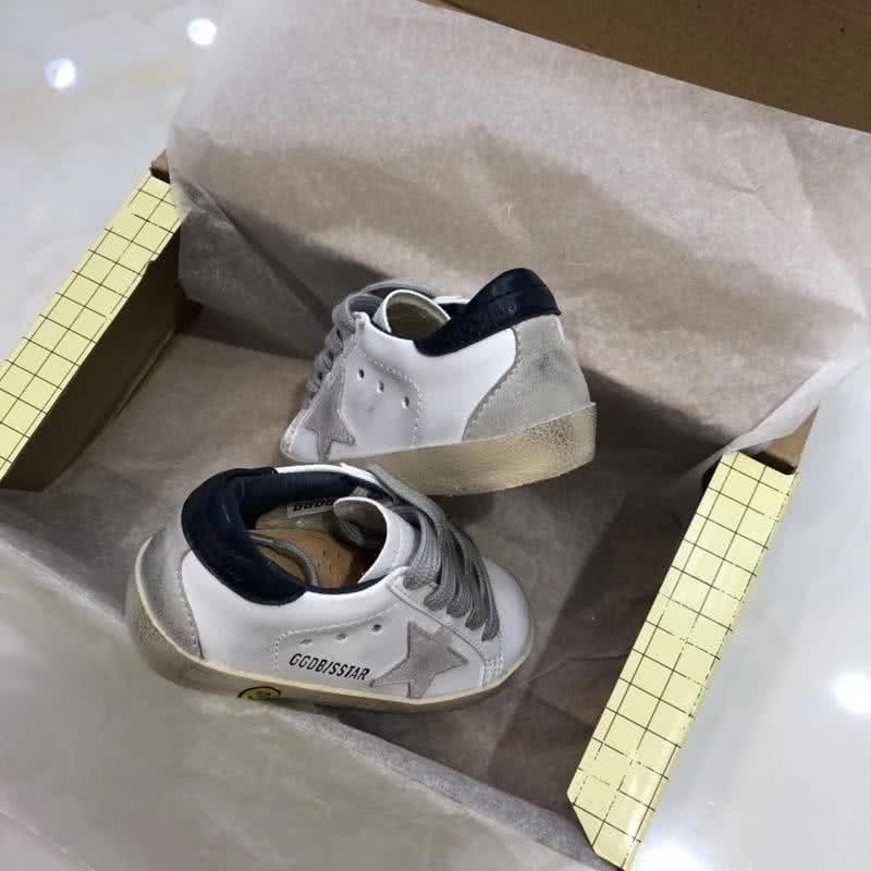Golden Goose∕GGDB Kids Superstar Sneaker Antique style White and Grey star 9