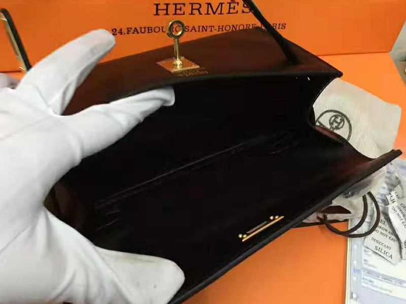 Hermes Swift Kelly Pochette Clutch Gold Hardware Black 4