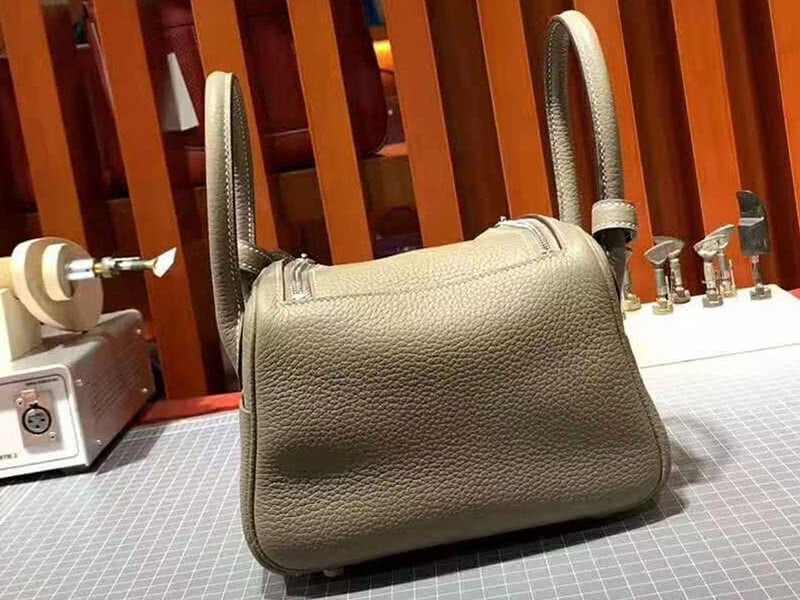 Hermes Mini Lindy Taurillon Clemence 20 Gold Hardware Grey 6