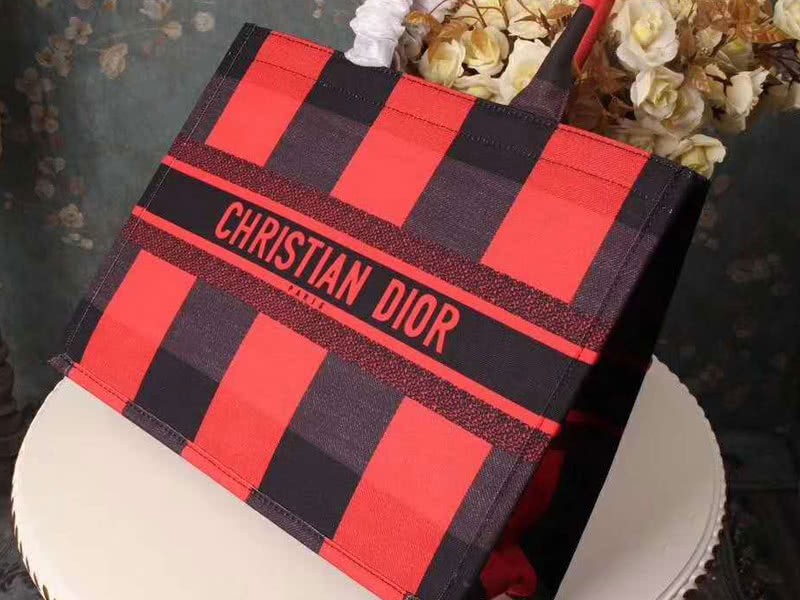 Dior Black Red Plaid Tote Bag 4